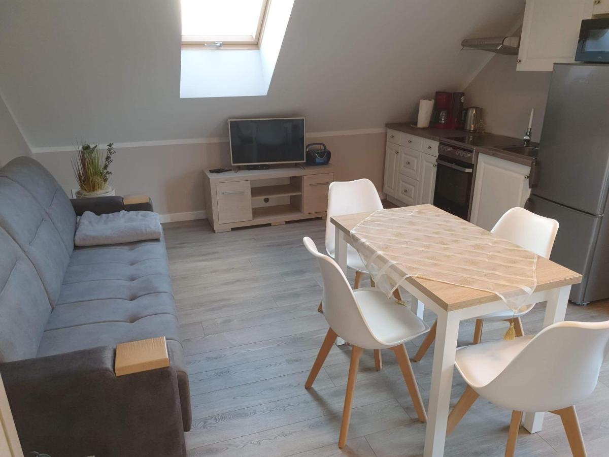 Apartament Nad Jeziorem Welle 쿠크제보 외부 사진